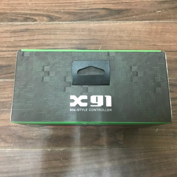 Hyperkin X91 Wired Controller for Xbox One + Windows 10 Red 90's Style - Picture 13 of 13